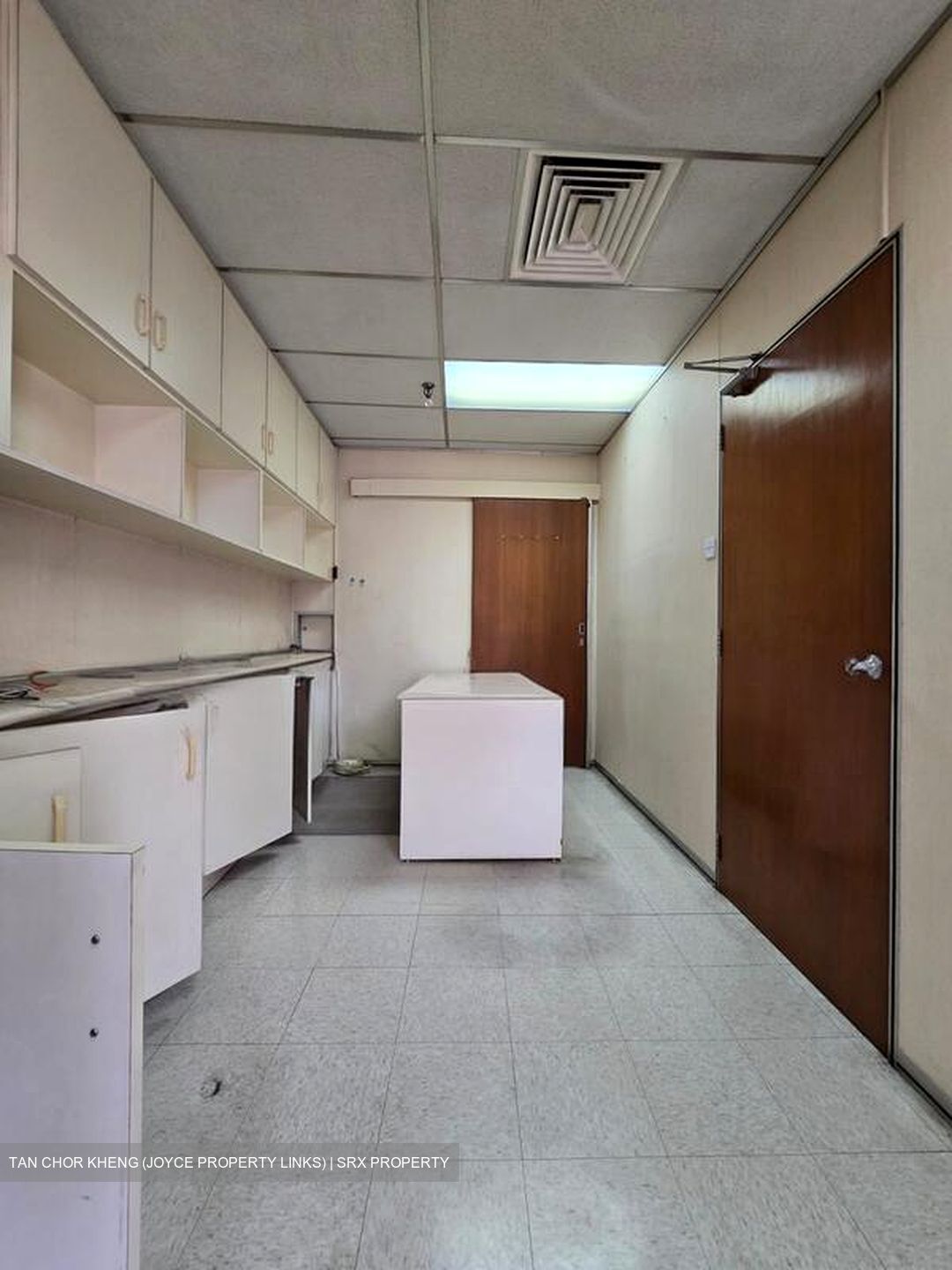 Jalan Besar Plaza (D8), Retail #601334341
